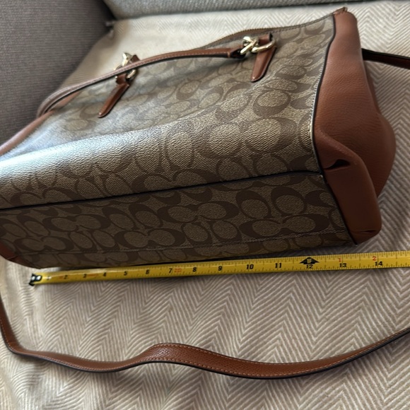 Coach Christy Brown Signature Tote Bag EUC -some flaws - Picture 13 of 17